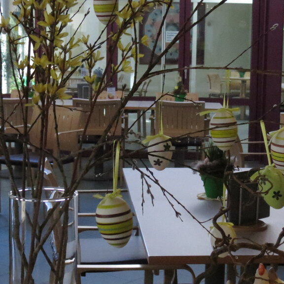 Ostern steht vor der Tür! Wir wünschen Ihnen frohe und erholsame Ostertage.