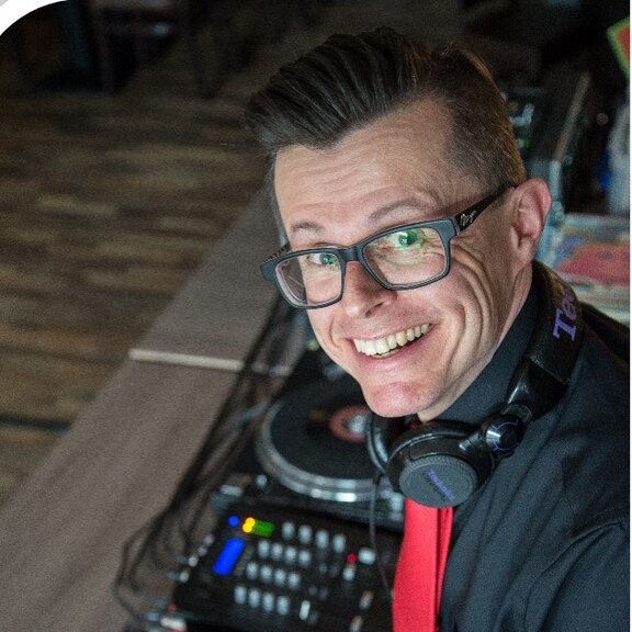 Tanzcafé mit DJ Alexander